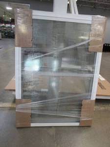 lot 47 image: Simonton 6100 Series 39.5 in x 53.25 in  Double Hung Window in White Vinyl