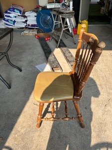 Single dinning chair