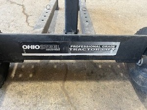 tractor lift