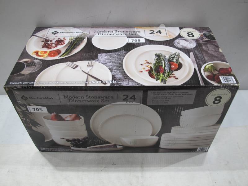 lot 540 image: NEW Members Mark 24 Piece Modern Stoneware Dinnerware Set - White