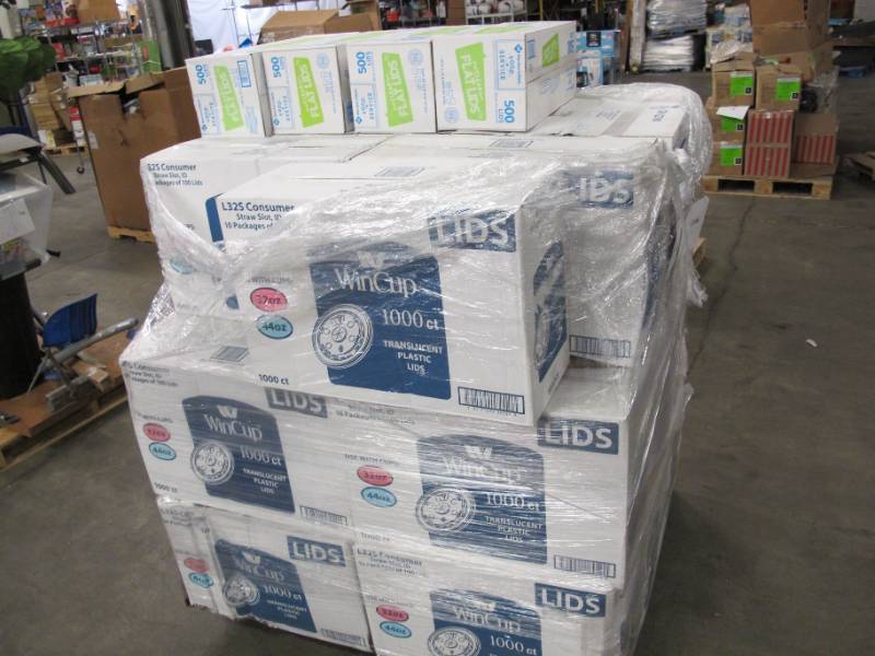 lot 412 image: Pallet of NEW Food Service Lids