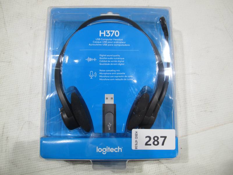 lot 724 image: NEW Logitech H370 USB Computer Headset Digital Sound Noise Canceling Mic Black