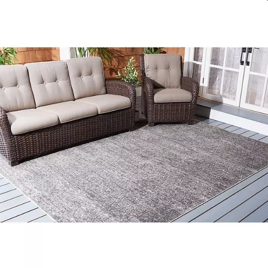 lot 63 image: NEW Safavieh Resort 8 x 10 Outdoor Rug Collection - Fontaine