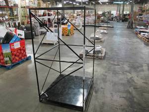 lot 408 image: Welded Metal Frame Built Fit Onto Pallets - Perfect for Projects