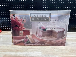 Cake Dome with Raised Platter