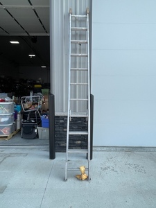 16 Foot Aluminum Extension Ladder