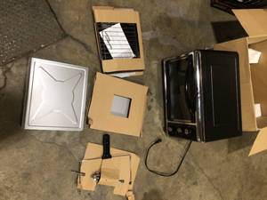 Hamilton Beach 1500-Watt 12-Slice Black Countertop Oven with Convection and Rotisserie Customer Returns See Pictures