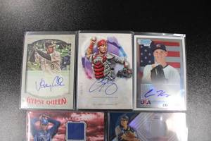 lot 72 image: Autograph Baseball Card Lot  6 Different Autograph Cards