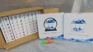 lot 11 image: 12 Pack quicksand painting Moving Sand Art Picture Round Glass 3D Deep Sea Sandscape in Motion Display
