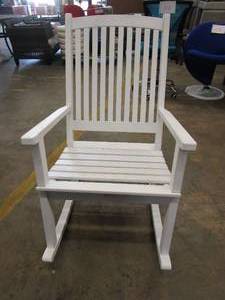 lot 107 image: International Caravan Royal Fiji Large Porch Rocker in White