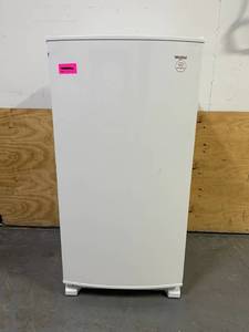WHIRLPOOL 19.65-cu ft Frost-free Upright Freezer (062023323)