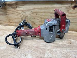MILWAUKEE 12 Hole Hawg