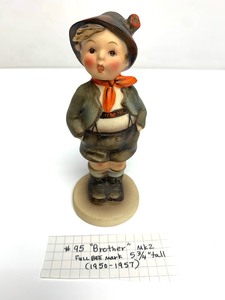 lot 6 image: Mk2 Brother Hummel Figurine