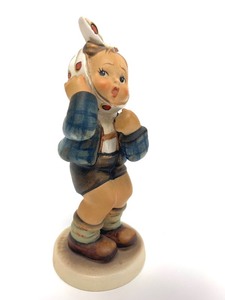 lot 27 image: Mk4 Boy with Toothache Hummel Figurine
