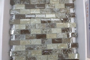 lot 110 image: glass tile