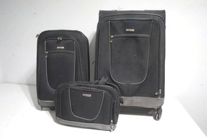 lot 65 image: luggage
