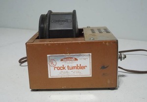 lot 90 image: rock tumbler