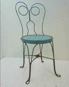 lot 120 image: wrought iron soda chair