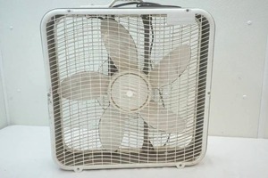 lot 129 image: box fan