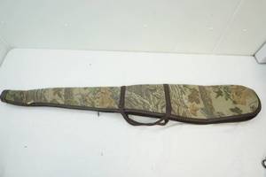 lot 142 image: long gun case