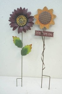 lot 160 image: yard art