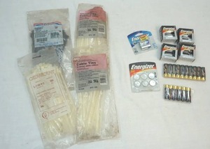 lot 220 image: batteriescable ties