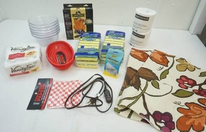 lot 225 image: kitchenware