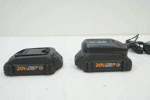 lot 283 image: batteries and charger