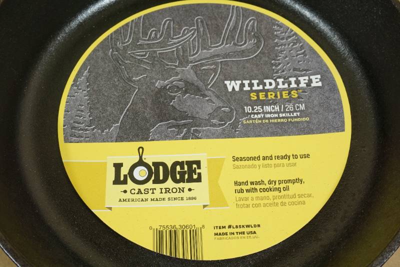 Lodge American Wildlife Series Skillets