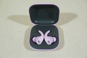 lot 6 image: Beats Fit Pro Noise Cancelling Wireless Earbuds