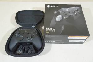lot 9 image: Microsoft XBOX Elite Series 2 Controller