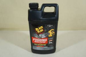lot 40 image: 2QT Black Flag Fogging Insecticide