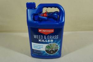 lot 43 image: 1 Gallon BioAdvanced Weed & Grass Killer