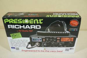 lot 104 image: President Richard 10 Meter Radio