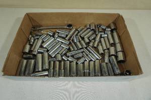 lot 130 image: Large Assortment of Sockets