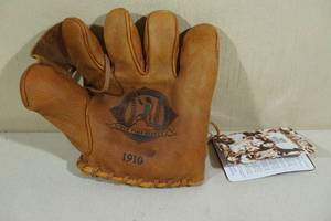 lot 159 image: Shoeless Joe Vintage 1910 Fielders Glove Golden Era