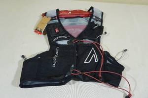 lot 164 image: UltrAspire Momentum 2.0 Running Vest Large