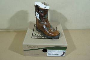 lot 174 image: Smoky Mountain Boots -Little Kid Size7, BrownFloral