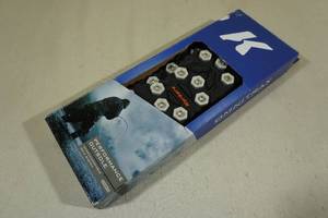 lot 192 image: Korkers Interchangeable Soles -Triple Threat Hex Disc Size 7