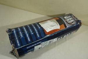 lot 196 image: Shot Professional T Dart Mat 9x4.9
