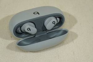 lot 206 image: Beats Studio Buds Earbuds Gray