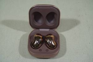 lot 208 image: Galaxy Buds Live Earbuds -Mystic Bronze