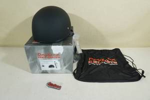lot 235 image: Daytona DOT Skull Cap without Visor Motorcycle Helmet -Meduim, Dull Black