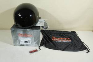 lot 236 image: Daytona DOT Skull Cap Motorcycle Helmet -2XL, Hi-Gloss Black
