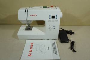 lot 249 image: Singer RF-Precision 50 Stitch Sewing Machine