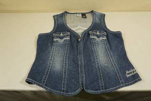 lot 268 image: Harley Davidson Ladies Denim Vest -2XL