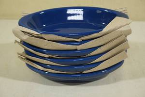 lot 280 image: 6 Cobalt Blue Oval Casserole Plates