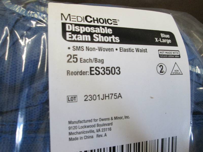 lot 303 image: Case of 100 MediChoice XL Blue Exam...