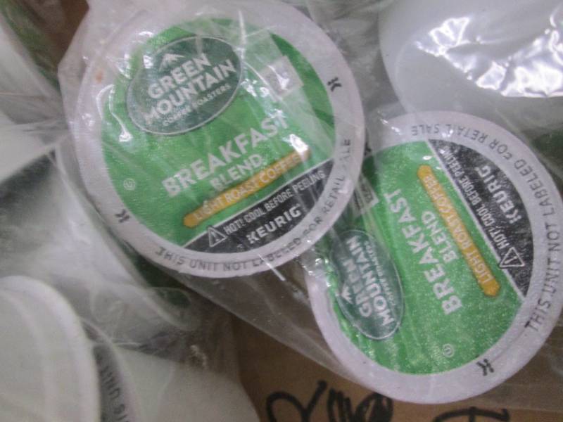 lot 171 image: 32 Kcups Green Mountain Breakfast B...