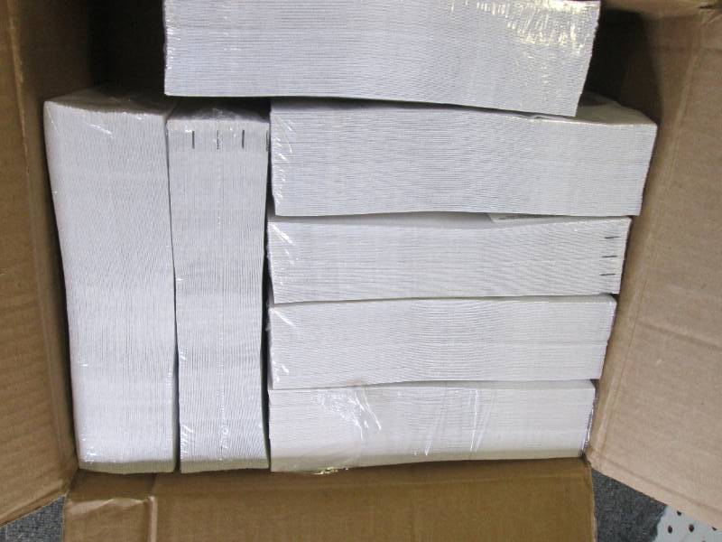 lot 190 image: 7 packages of 100 envelopes ...